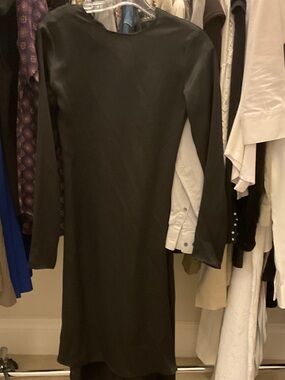 Elegant Black Long Sleeve Dress with Sleek Silhouette 👵🏼MT